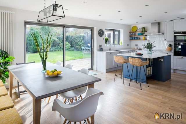 Dom  na sprzedaż, Poręba, ul. , 5 pokojowe