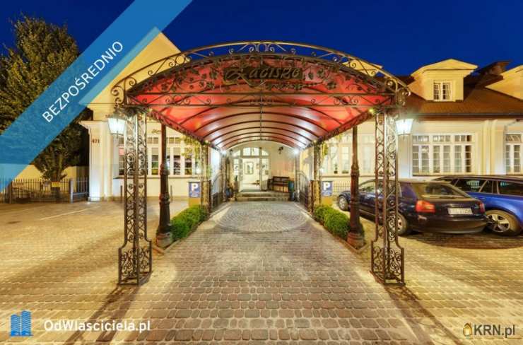 Lokal użytkowy  na sprzedaż, 30 pokojowe, Plewiska, ul. Grunwaldzka