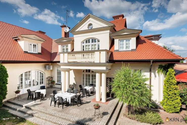 Lokal użytkowy  na sprzedaż, 26 pokojowe, Plewiska, ul. 