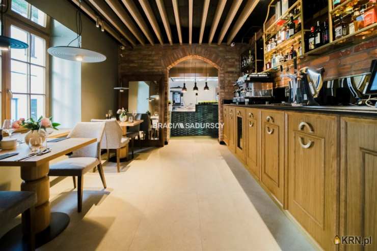 Żywiec, ul. Rynek, 7 pokojowe, Lokal użytkowy  do wynajęcia