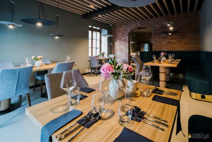 Bracia Sadurscy Oddział BS3 Przewóz, Lokal użytkowy  do wynajęcia, Żywiec, ul. Rynek