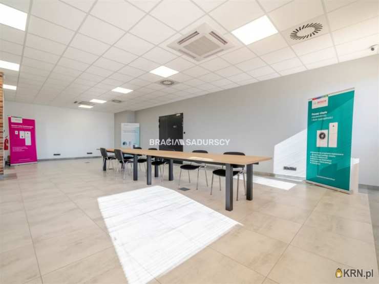 Lokal użytkowy  do wynajęcia, Targowisko, ul. , 8 pokojowe