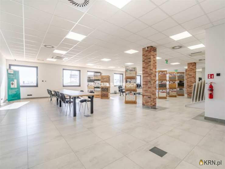 Targowisko, ul. , Lokal użytkowy  do wynajęcia, 8 pokojowe