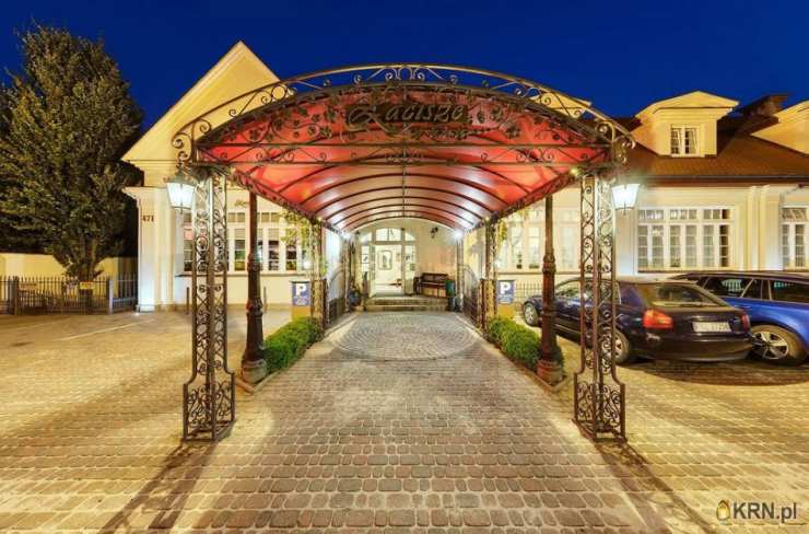 Lokal użytkowy  na sprzedaż, 26 pokojowe, Poznań, Grunwald/Osiedle Kwiatowe, ul. 