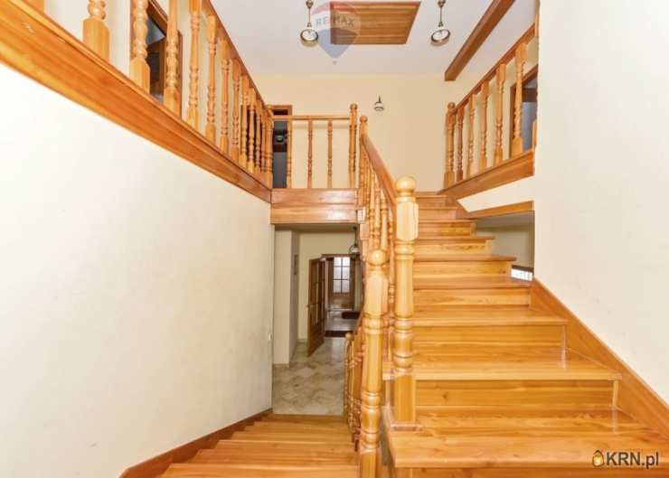 8 pokojowe, Rajcza, ul. , Lokal użytkowy  na sprzedaż