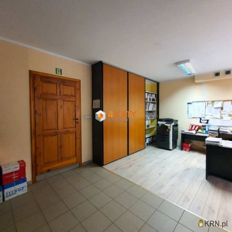 8 pokojowe, Lokal użytkowy  na sprzedaż, Sulechów, ul. Szkolna