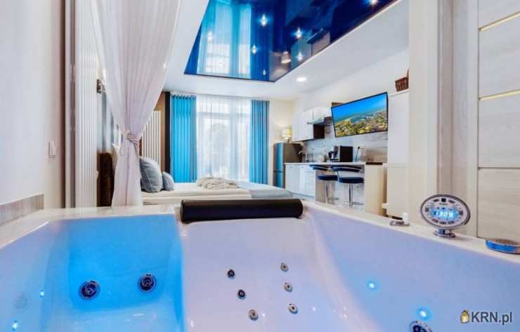 6 pokojowe, Władysławowo, ul. , Lokal użytkowy  na sprzedaż