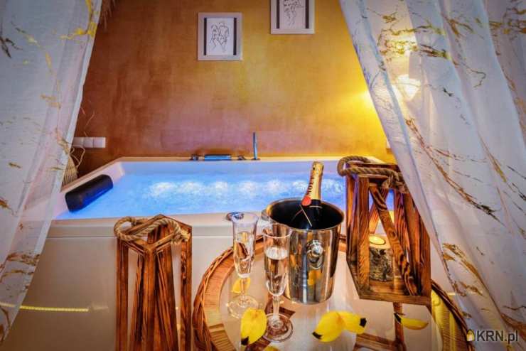 Lokal użytkowy  na sprzedaż, 6 pokojowe, Władysławowo, ul. 