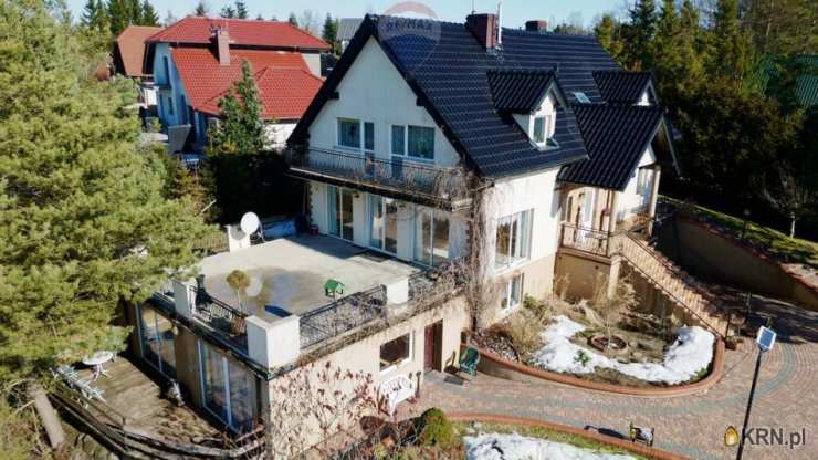 Lokal użytkowy  na sprzedaż, Tuchom, ul. , 19 pokojowe