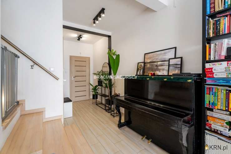 Mieszkanie  na sprzedaż, Krzysztoforzyce, ul. , 4 pokojowe