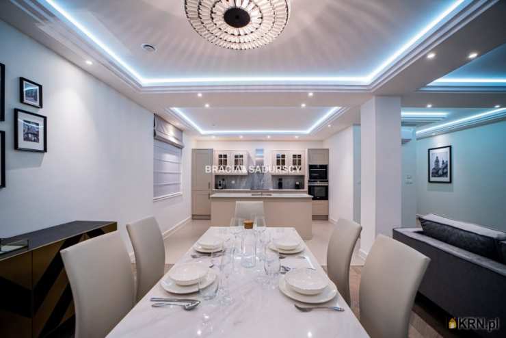 4 pokojowe, Żywiec, ul. Rynek, Mieszkanie  na sprzedaż