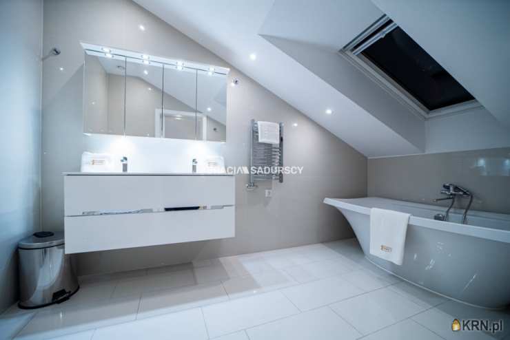 3 pokojowe, Żywiec, ul. Rynek, Mieszkanie  na sprzedaż