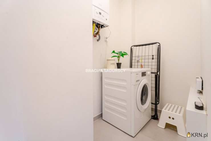 5 pokojowe, Wieliczka, ul. Różana, Mieszkanie  na sprzedaż