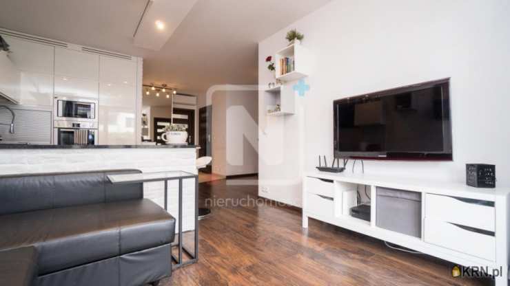 3 pokojowe, Łomianki, ul. , Mieszkanie  na sprzedaż