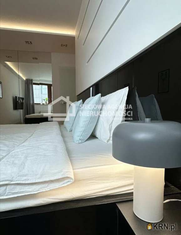 Mieszkanie  do wynajęcia, Gdynia, Śródmieście, ul. A. Hryniewickiego, 2 pokojowe