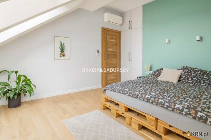 4 pokojowe, Wieliczka, ul. Sadowa, Mieszkanie  na sprzedaż