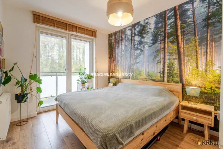 4 pokojowe, Mieszkanie  na sprzedaż, Bochnia, ul. Podedworze