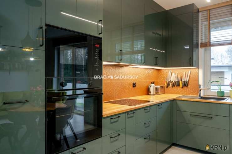 4 pokojowe, Bochnia, ul. Podedworze, Mieszkanie  na sprzedaż