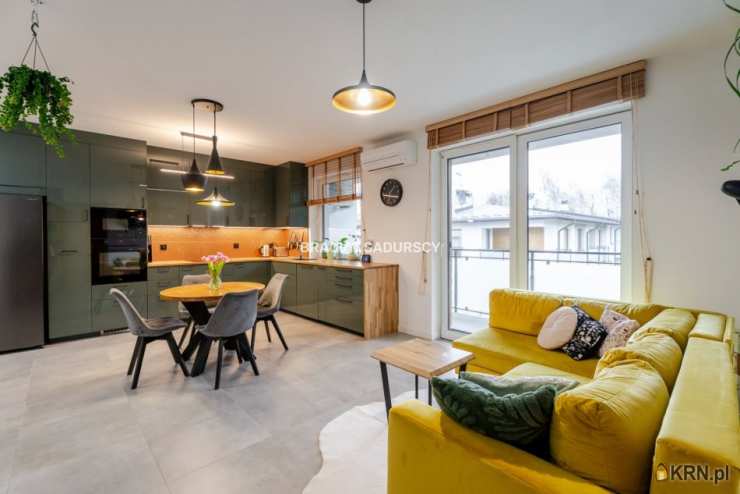 Mieszkanie  na sprzedaż, 4 pokojowe, Bochnia, ul. Podedworze