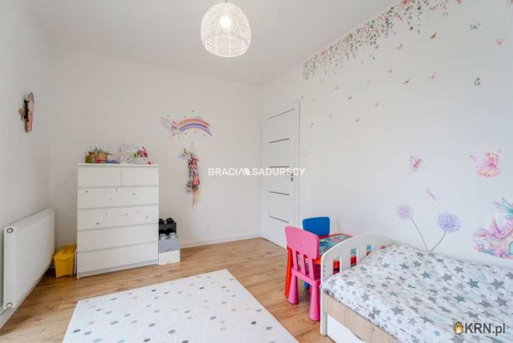 4 pokojowe, Mieszkanie  na sprzedaż, Bochnia, ul. Podedworze