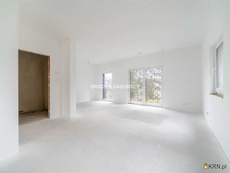 5 pokojowe, Kokotów, ul. , Mieszkanie  na sprzedaż