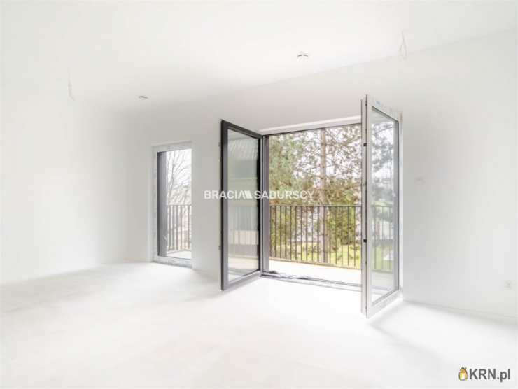 5 pokojowe, Kokotów, ul. , Mieszkanie  na sprzedaż