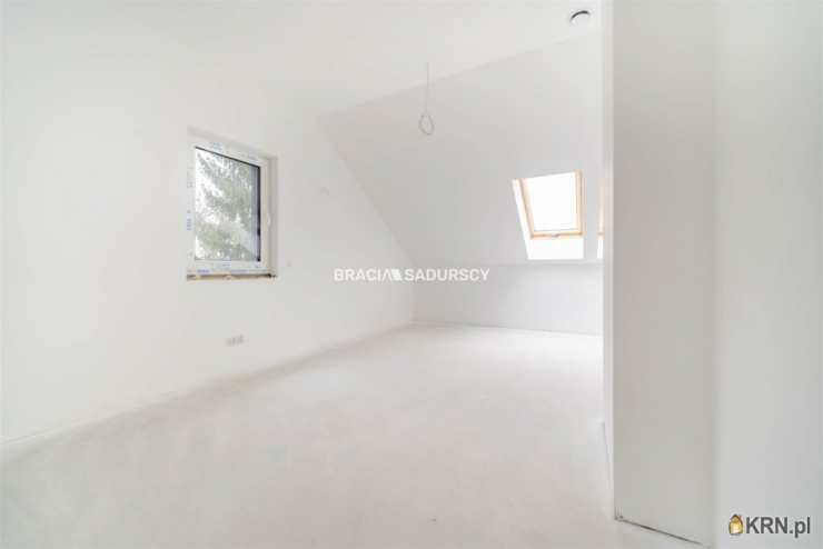 5 pokojowe, Kokotów, ul. , Mieszkanie  na sprzedaż